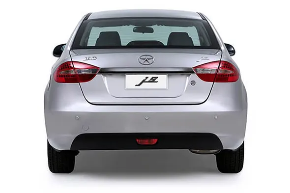 مقایسه بسترن B50F با جک J5